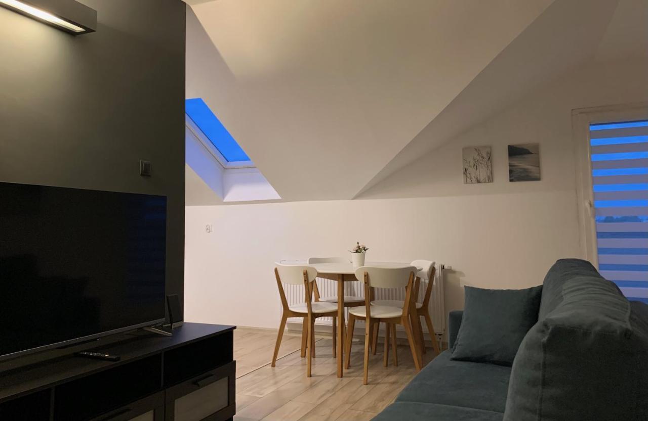 Apartament Pod Gwiazdami Ostrów Wielkopolski Exterior foto